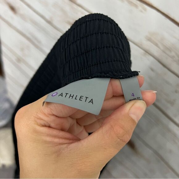 Athleta Black Prima Lightweight Ruched Leg Capri Active Athletic Pants - Picture 4 of 6